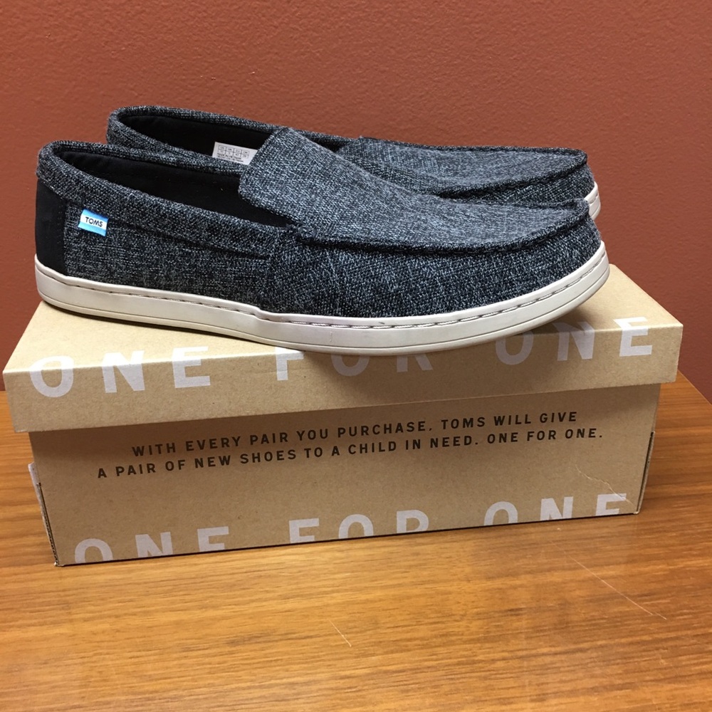 Mens Size 10 TOMS Aiden slip on shoes
